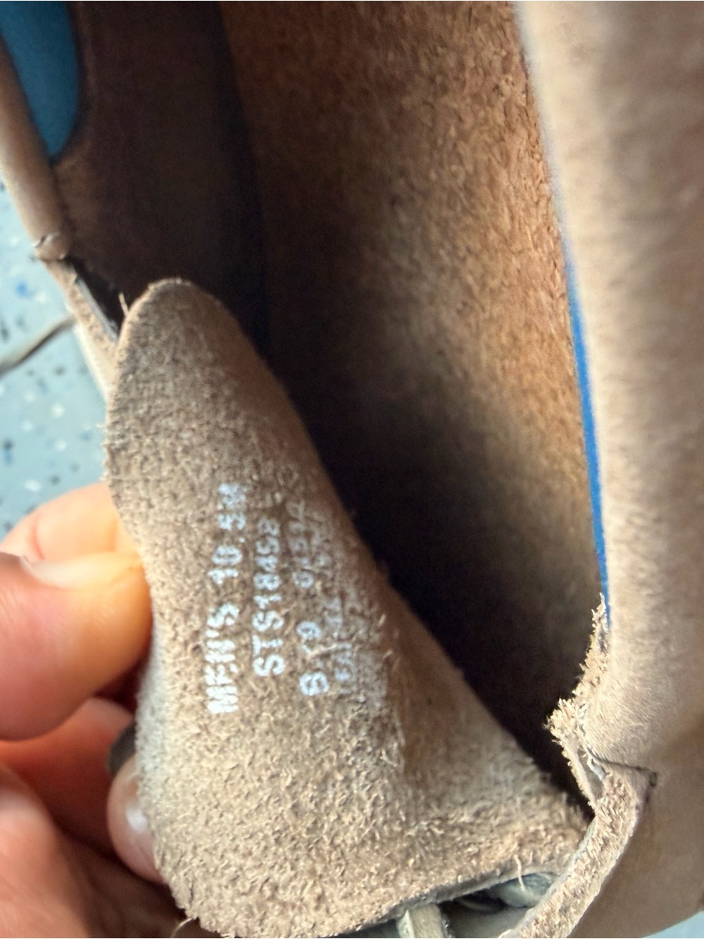 Sperry Men’s Taupe Leather Boat Shoes with Blue Trim - Picture 3 of 4